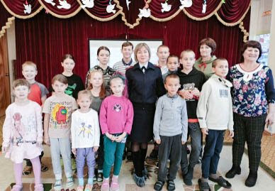 В Лесозаводске Приморского края полицейские реализуют проект «Азбука права»